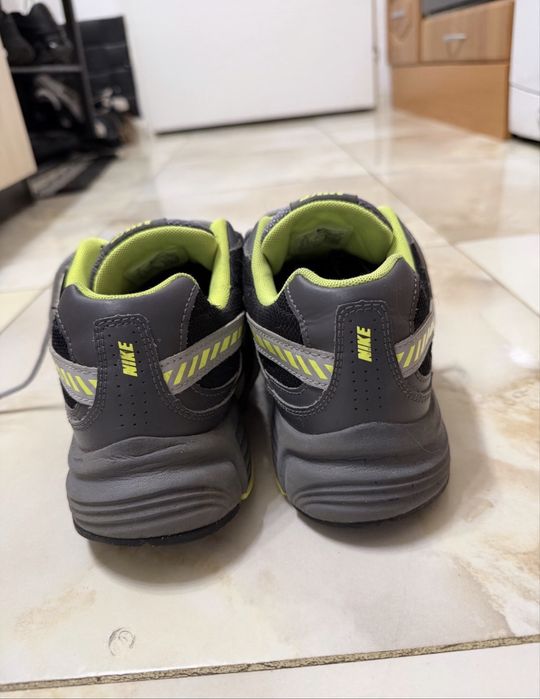 ПЕРФЕКТНИ! NIKE INITIATOR в отлично състояние