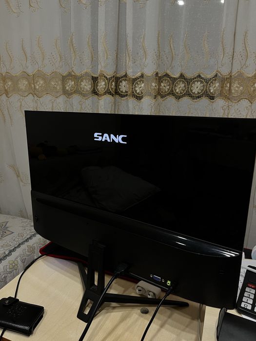 продам монитор SANC