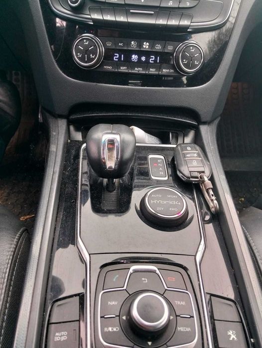 Vând Peugeot 508 Hybrid