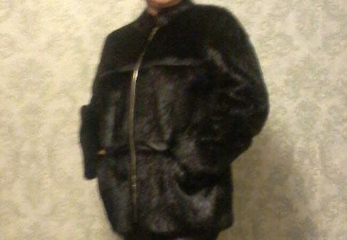 Продам нутриевую шубку.