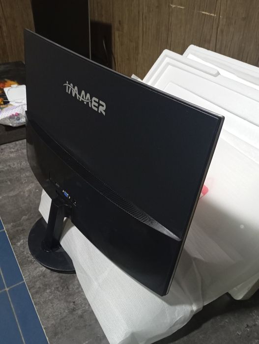 Immer 24 75 hz curvet 8 dona 45$