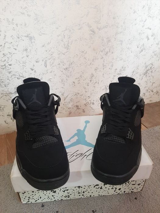 Jordan 4 Black Cat