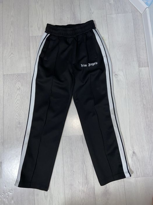 Продам все что на фото одежду