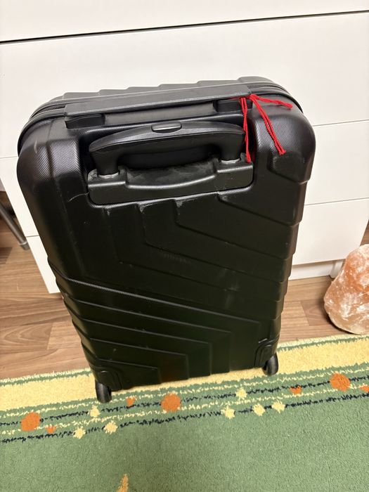 Продам маленький чемодан