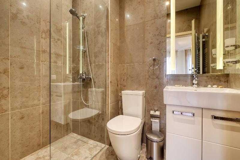 Дава се под наем Тристаен апартамент в София, Зона Б-18 - 95 кв.м за 498.27 € - Снимка #7