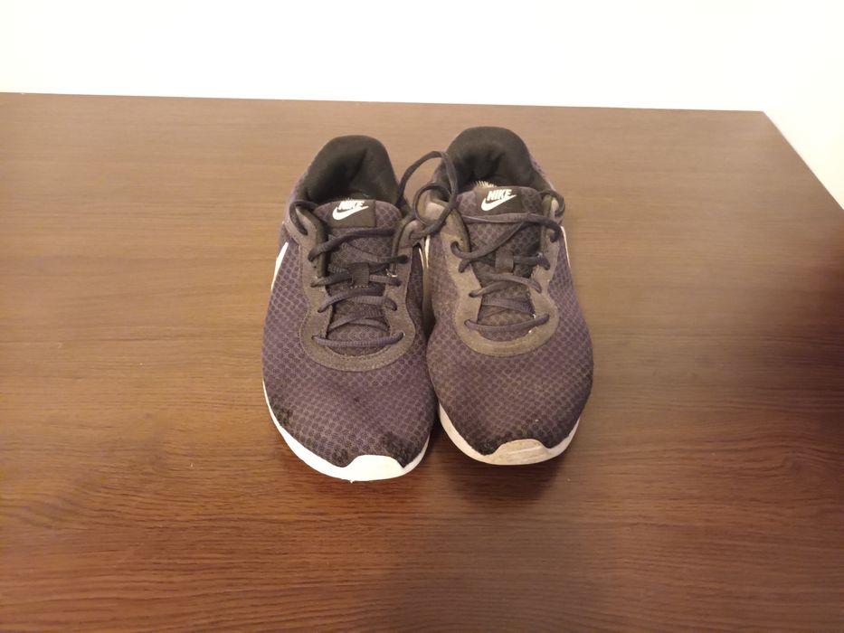 Vând adidași nike originali