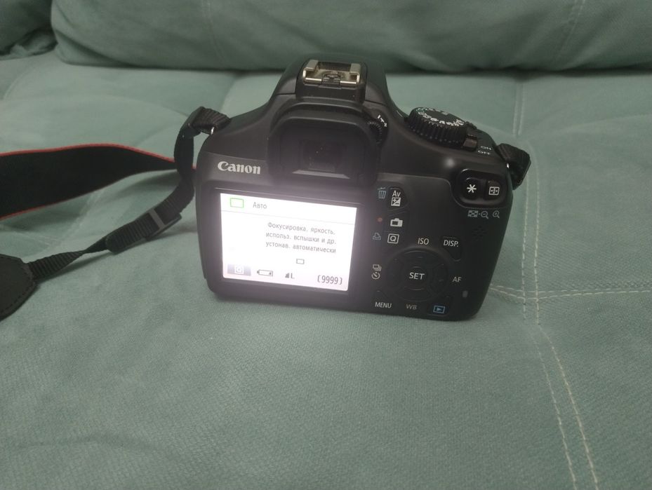 Фотоаппарат Canon EOS 1100D