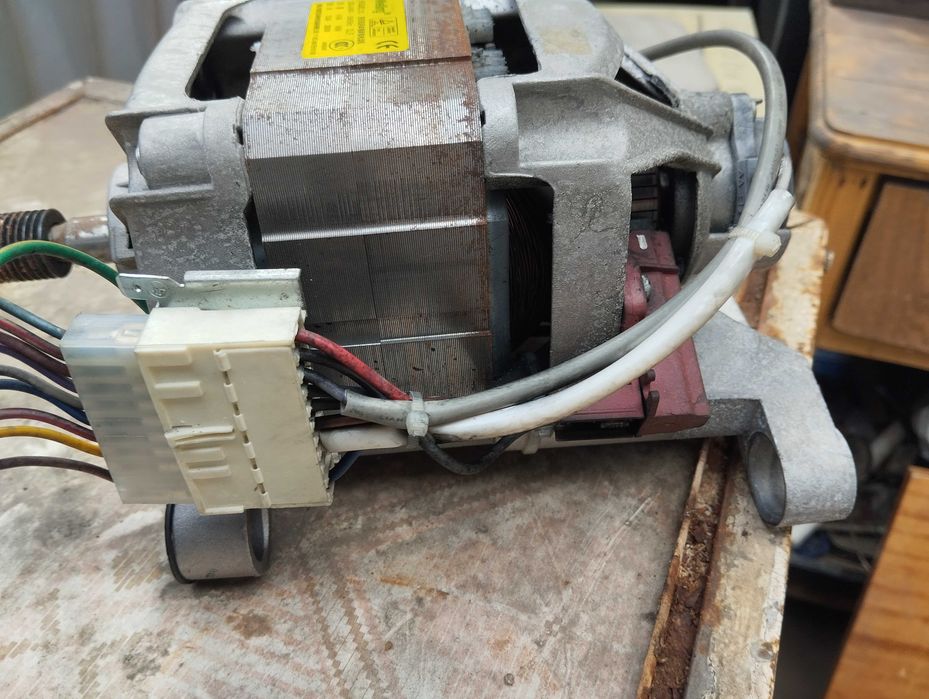 Двигатель стиральной машины лджи