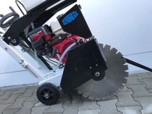 Inchiriez mai compactor talpa batator pamant pt fundatie casa Ploiesti