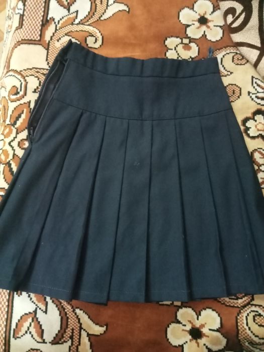 Продам школьную форму на девочку. Ангельхер