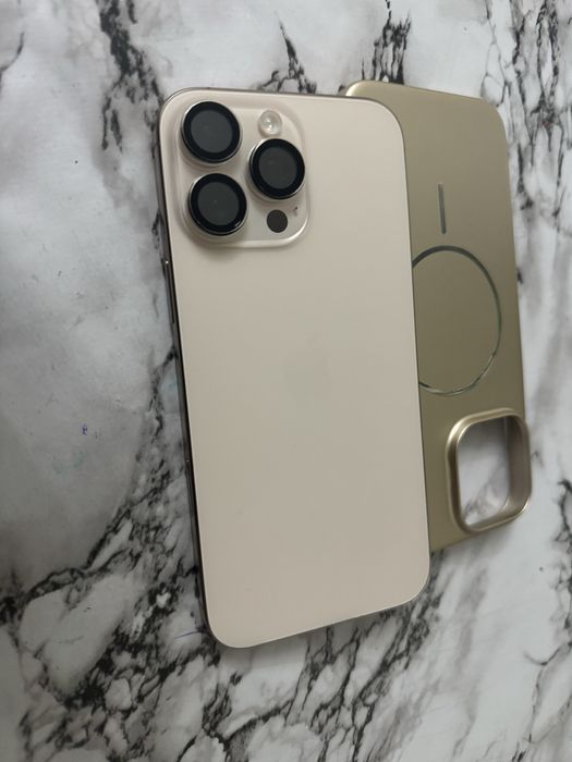 Продам Iphone 16 pro max