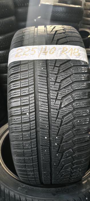 225/40/18 Hankook топ състояние