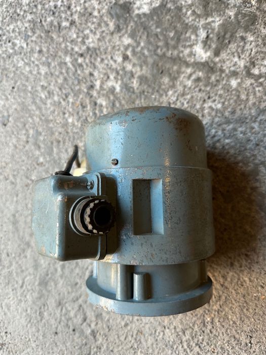 Електромотор на Елпром Тетевен