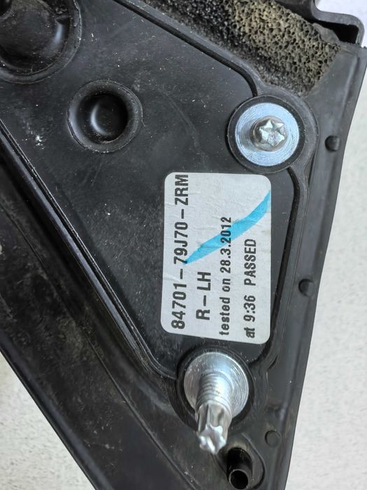 Зеркало на Suzuki SX4