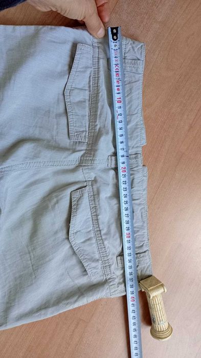 Pantalon Benetton class regular,  si  pantalon Jekerson,