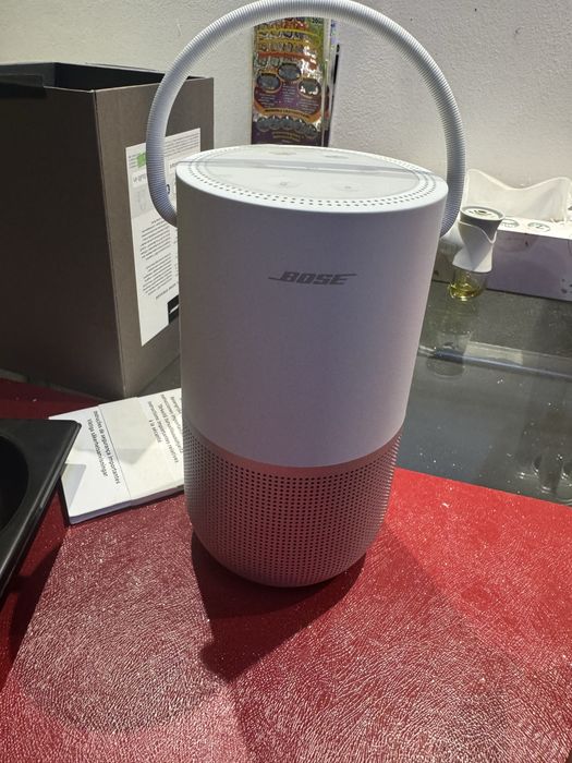 Boxa portabila bose noua