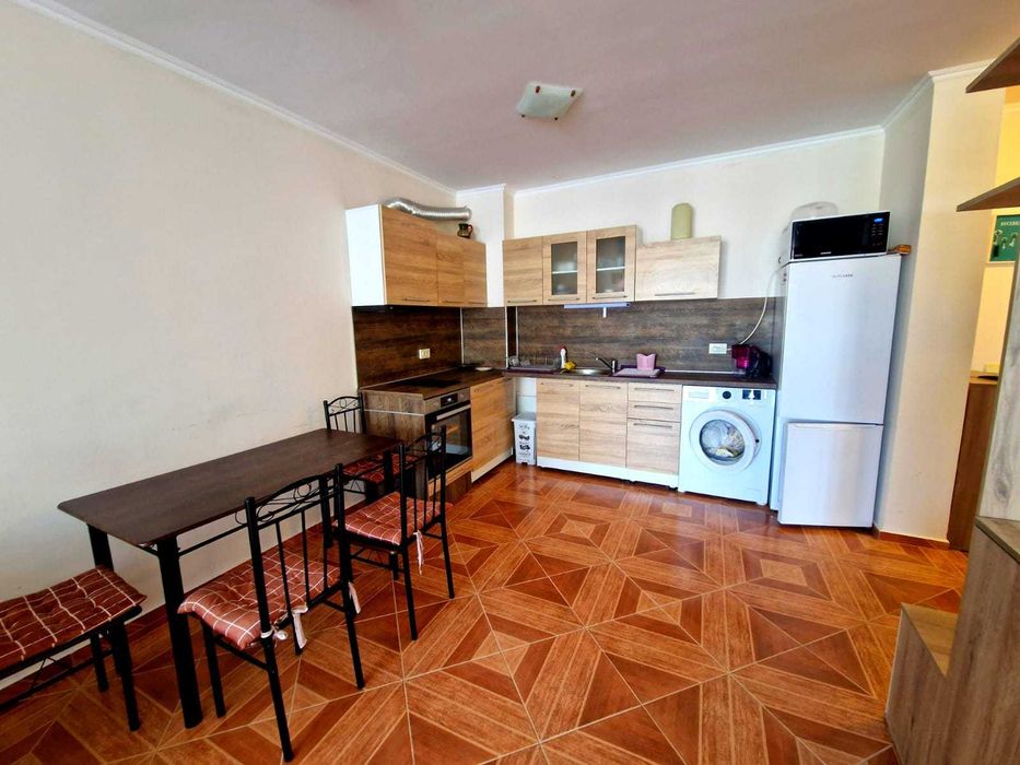 Продава се Двустаен апартамент в Свети Влас - 93 кв.м за 796 €/кв.м - Снимка #2