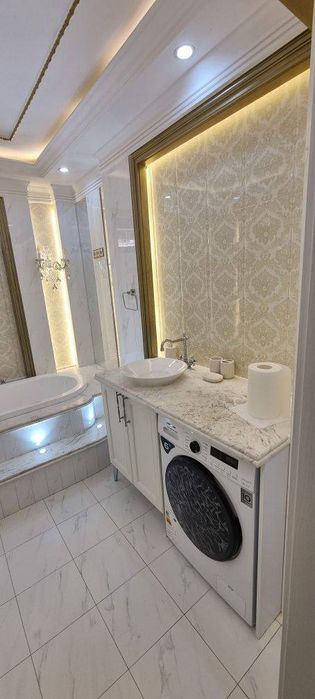 Спецплан Кары-Ниязова Дархан продаётся 2/5/6 квартира шикарная, метро,