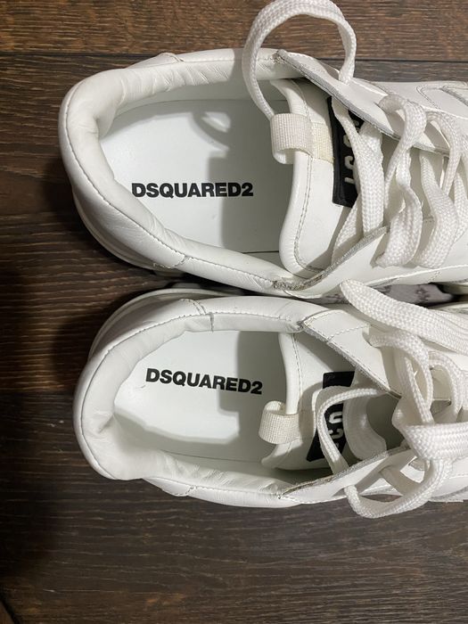 basket sneakers icon