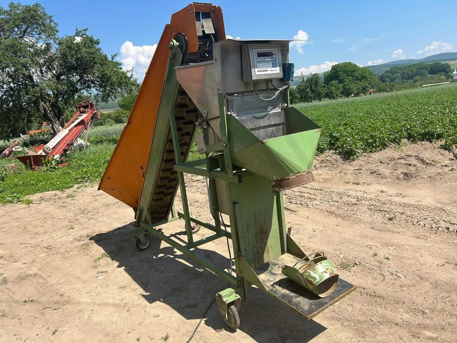 Masina ambalat cartofi,legume digital,Roti inguste r42 9,5 r28 8,3