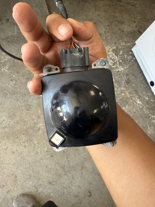 Дистроник за Audi Q7 4L0907561 4L радар сензор 2008god