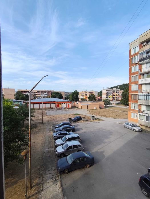 Продава се Тристаен апартамент в Роман - 98 кв.м за 354 €/кв.м - Снимка #13