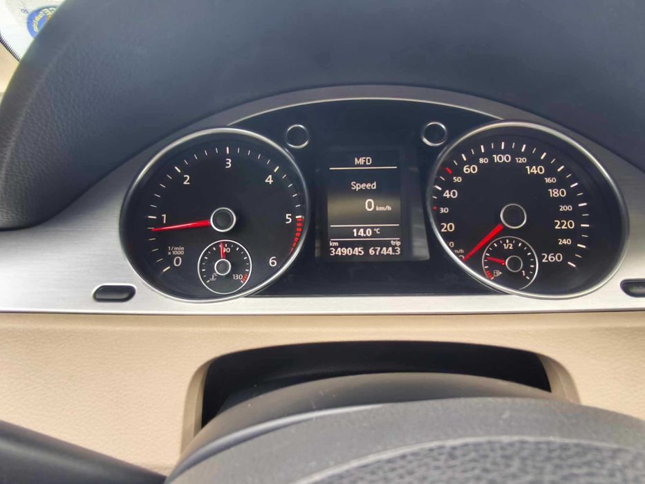 Volkswagen Passat Variant 2.0 TDI Highline DPF DSG