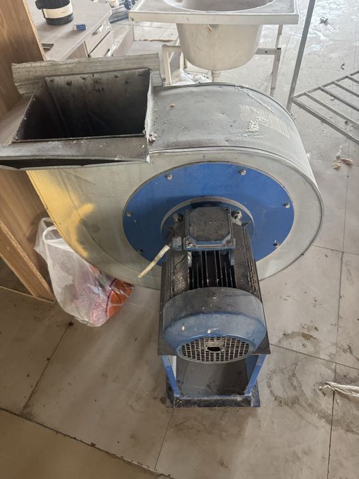 вытяжка улитка продам СРОЧНО