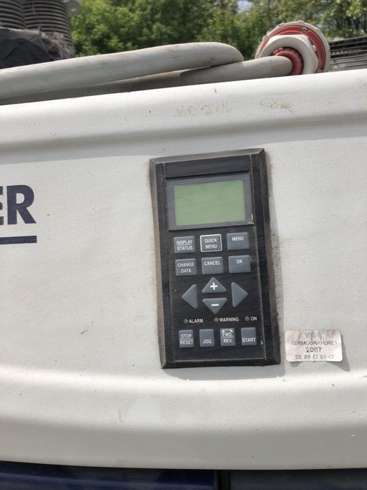 Винтова вакуум помпа Becker