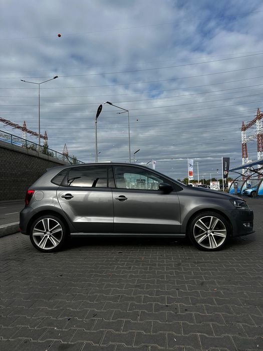 VOLKSWAGEN Polo 2011 — imagine 4
