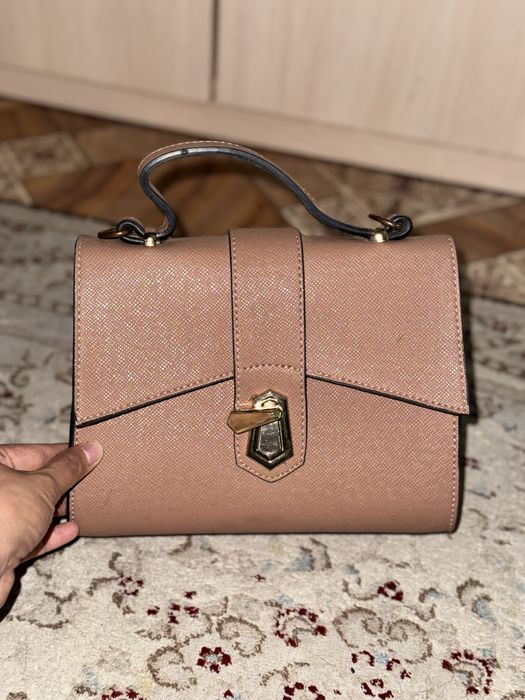 Продам женские сумочки