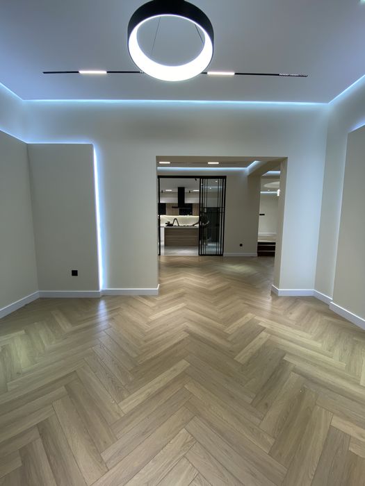 Laminat terish va Nalivniy pol  ( Bu sohada 13-yil stajga egamiz)