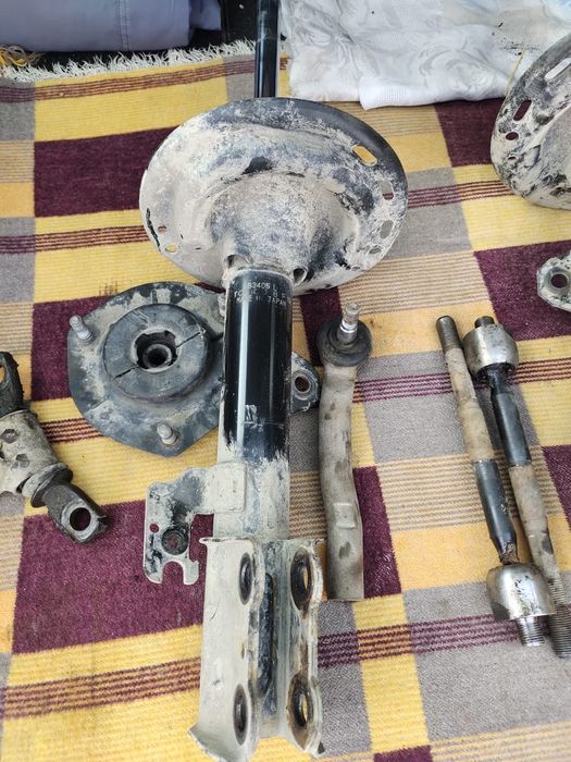 Амортизатор перед на хайландер