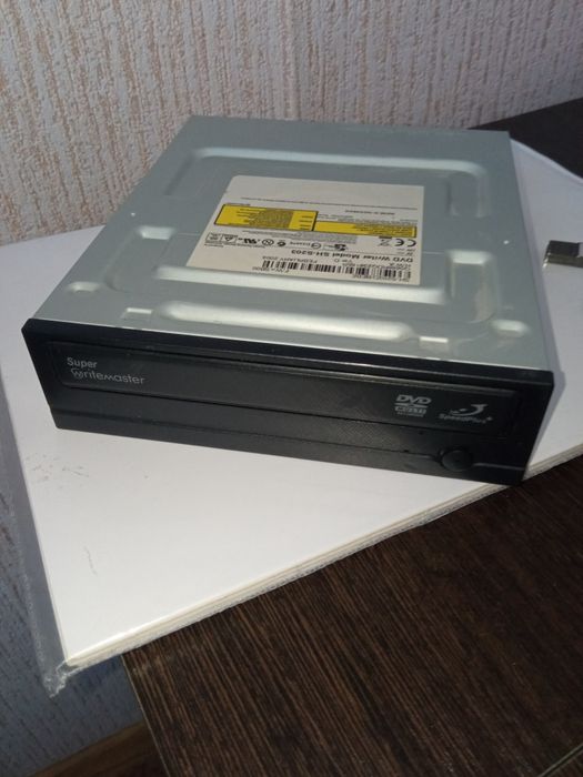 Продам пишущй DVD привод для ПК