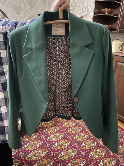 Жакет зеленый