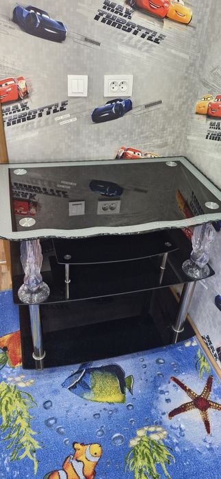 Подставка к телевизору