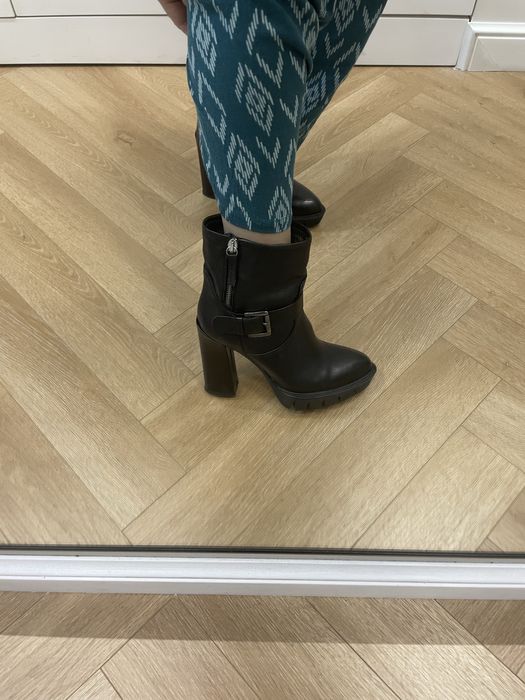 Скидка!!!Ботинки сапожки демисезонные