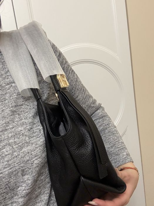 Vand geanta Furla noua