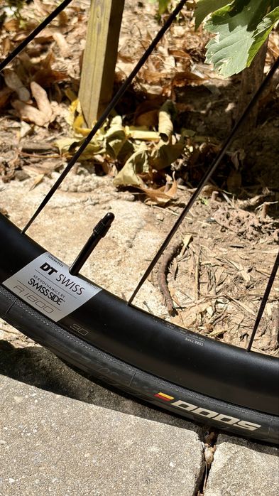Orbea Orca M30i carbon raw 105 di2  Powermetru garmin vector 3