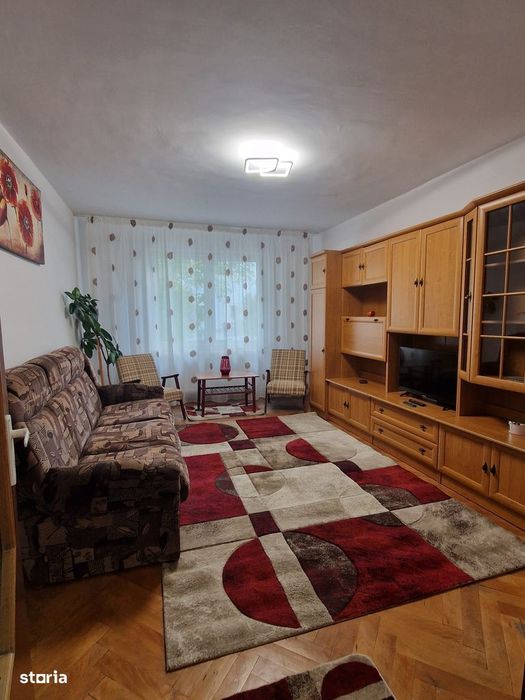 Chirie 3 camere etaj 1, lângă Kaufland Tudor