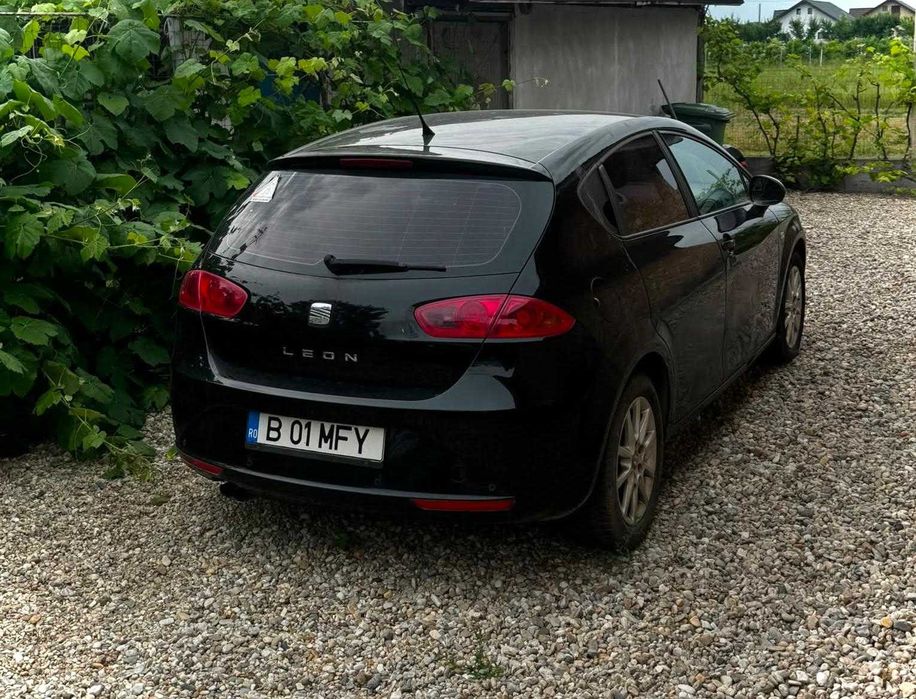 Seat Leon 1.4 TSI, 125 CP, benzină, negru