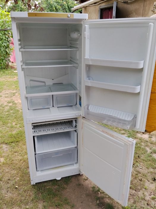 Продам холодильник Индезит