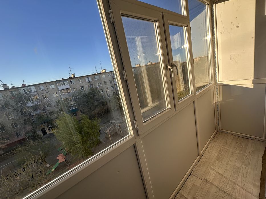 Продам 2 квартиру  Есет Батыр 105 к2