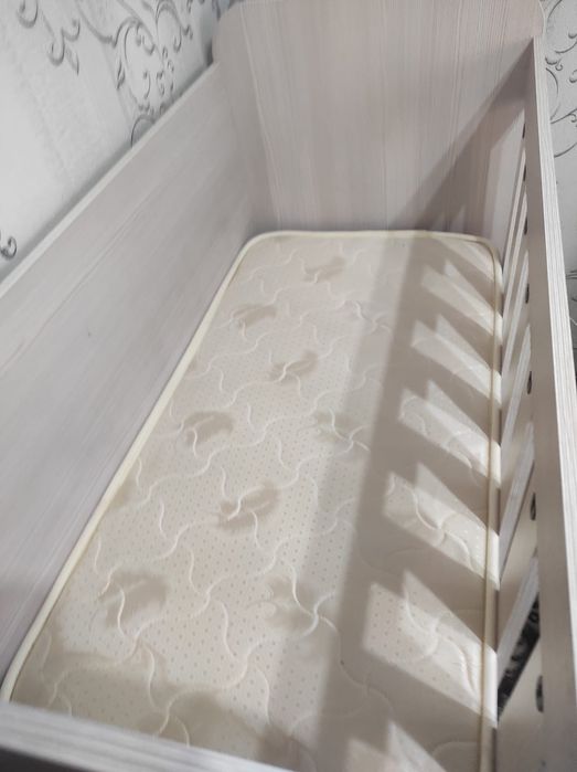 Продам манеж срочно