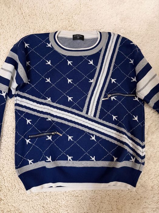 Пуловер Chanel син