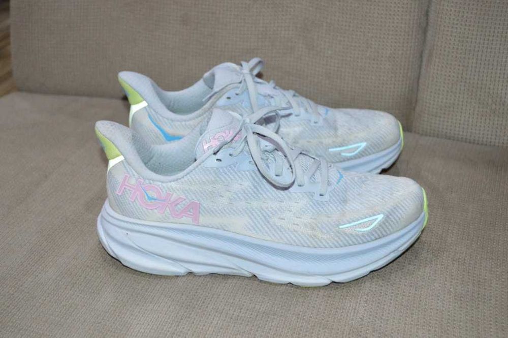 Hoka Clifton 9 – Pantofi Alergare Damă – Mărimea 42