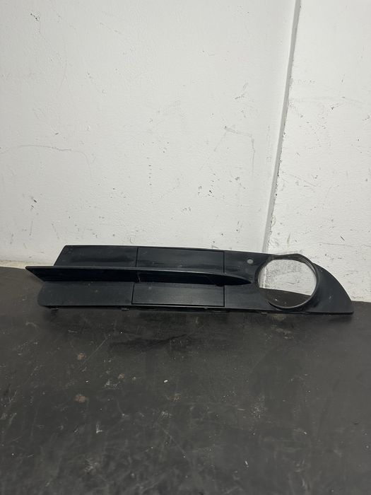 Grila ornament bara fata BMW Seria 5 E60 E61 nfl 2003-2007