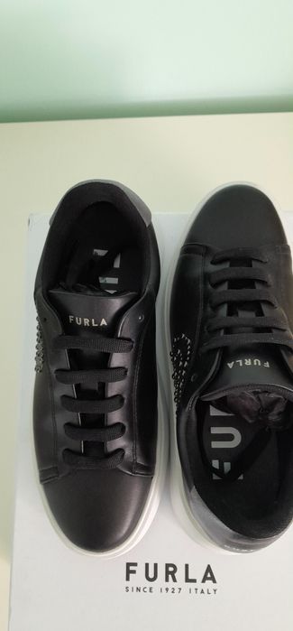Furla-дамски спортни обувки 36 р-р