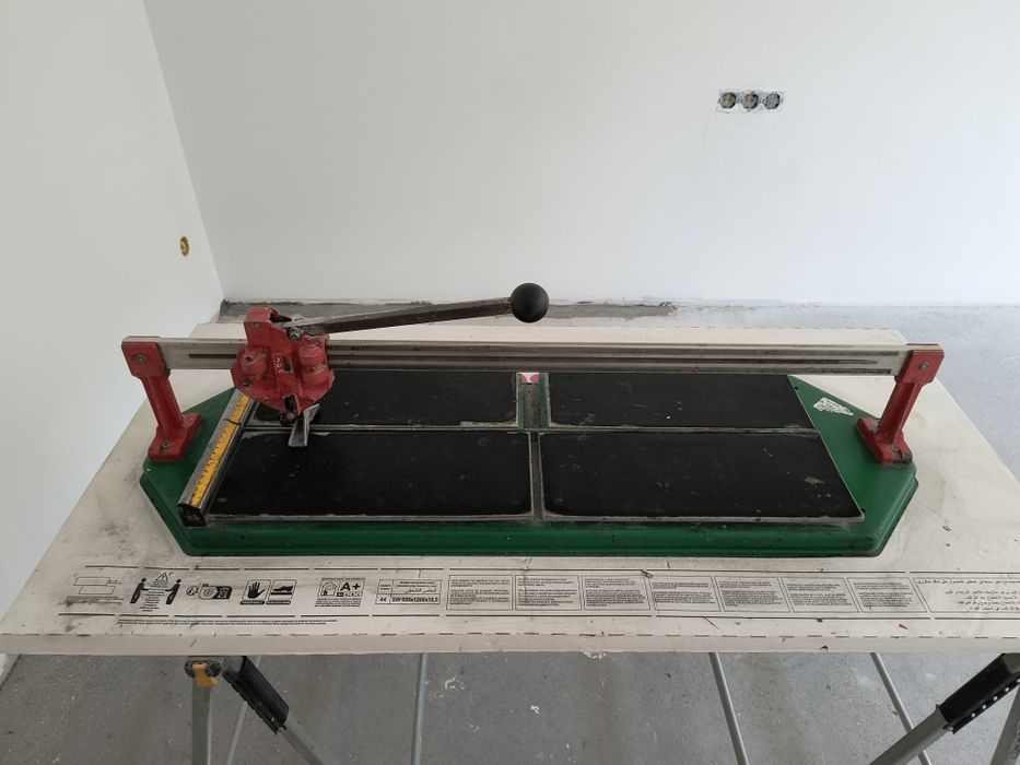 Италианска машина за рязане на плочки 80см