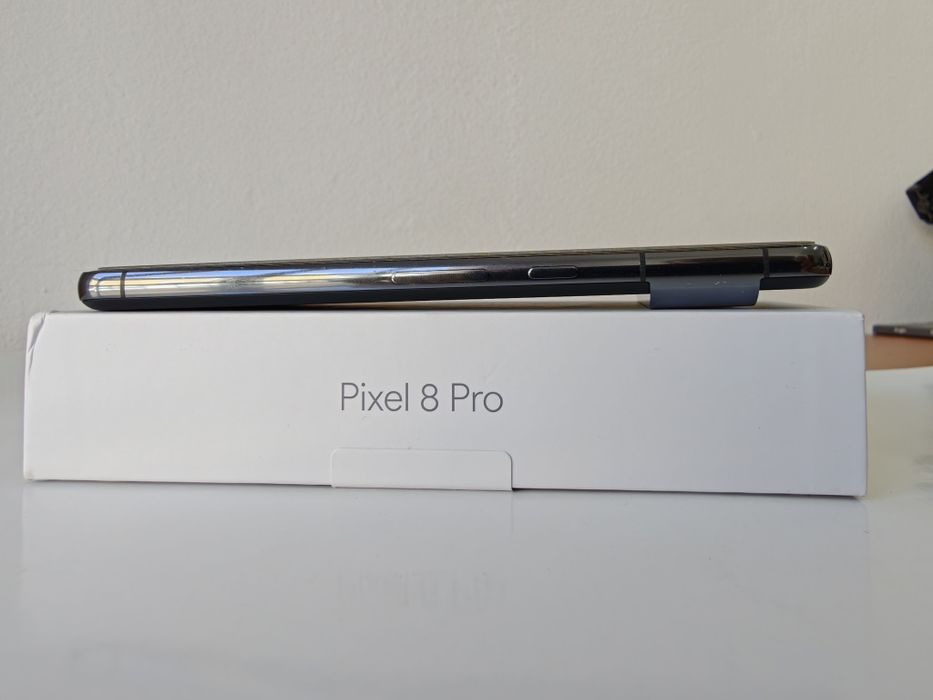 Google Pixel 8 pro - с чисто нова батерия!